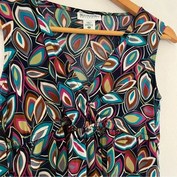 Motherhood Maternity tank top, size small​ - Picture 3 of 4